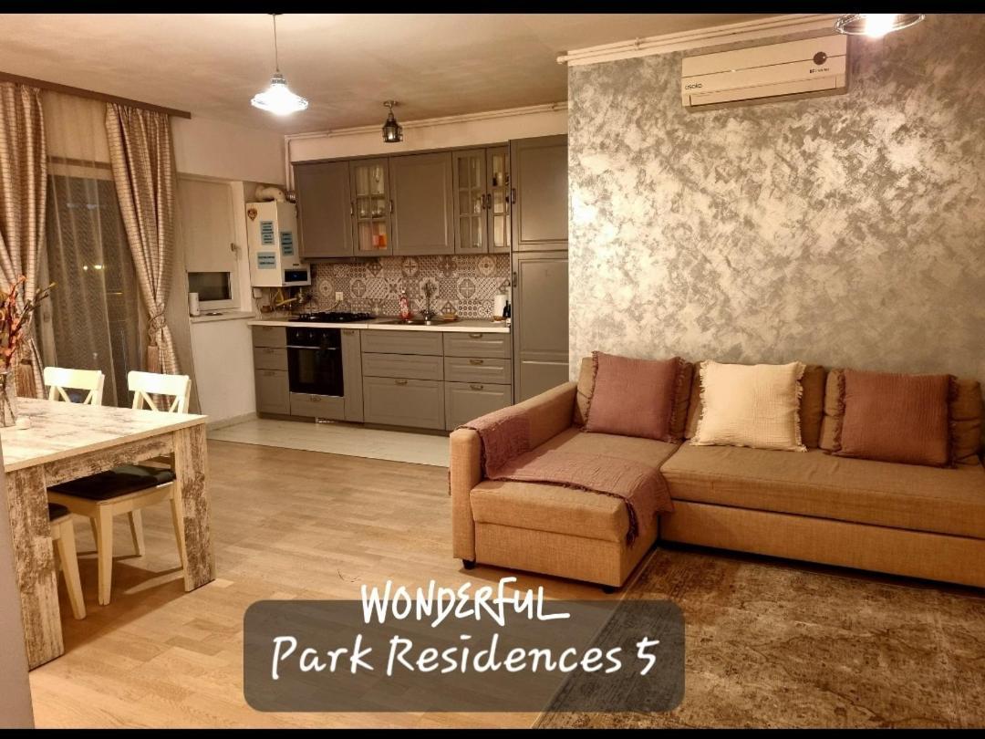 Park Residence 5, 2 Bedroom Apartment Bucareste Exterior foto